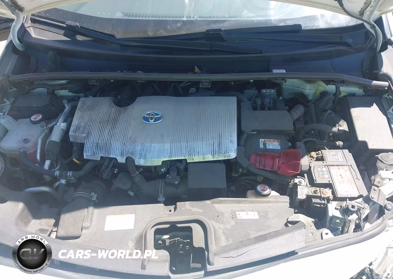 2018 Toyota Prius Prime Premium VIN:JTDKARFP2J3102835 - 10