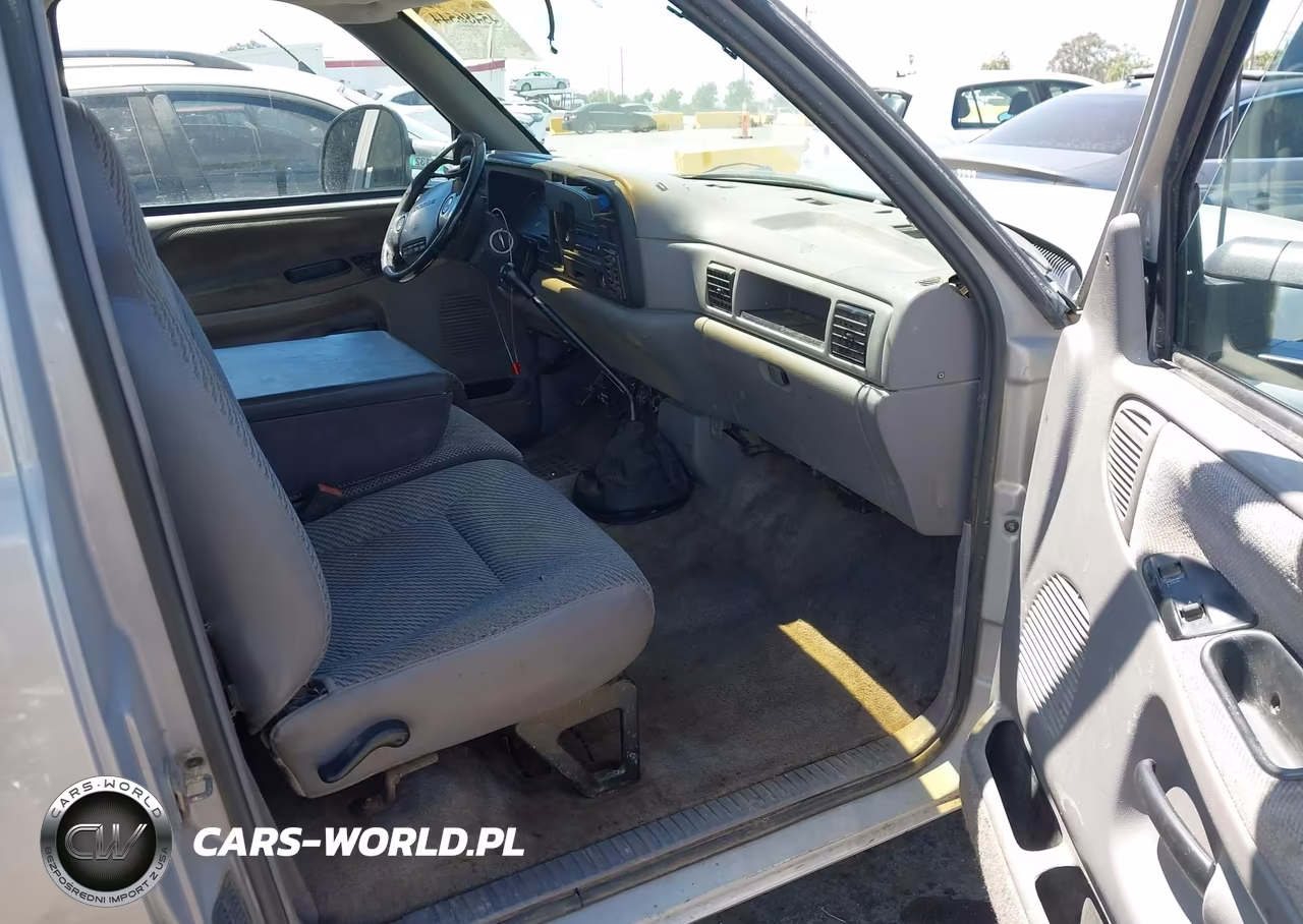 1996 Dodge Ram 3500 VIN:1B7MC36C4TS584178 - 5