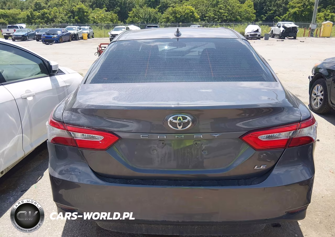 2020 Toyota Camry Le VIN:4T1C11AK1LU322350 - 16