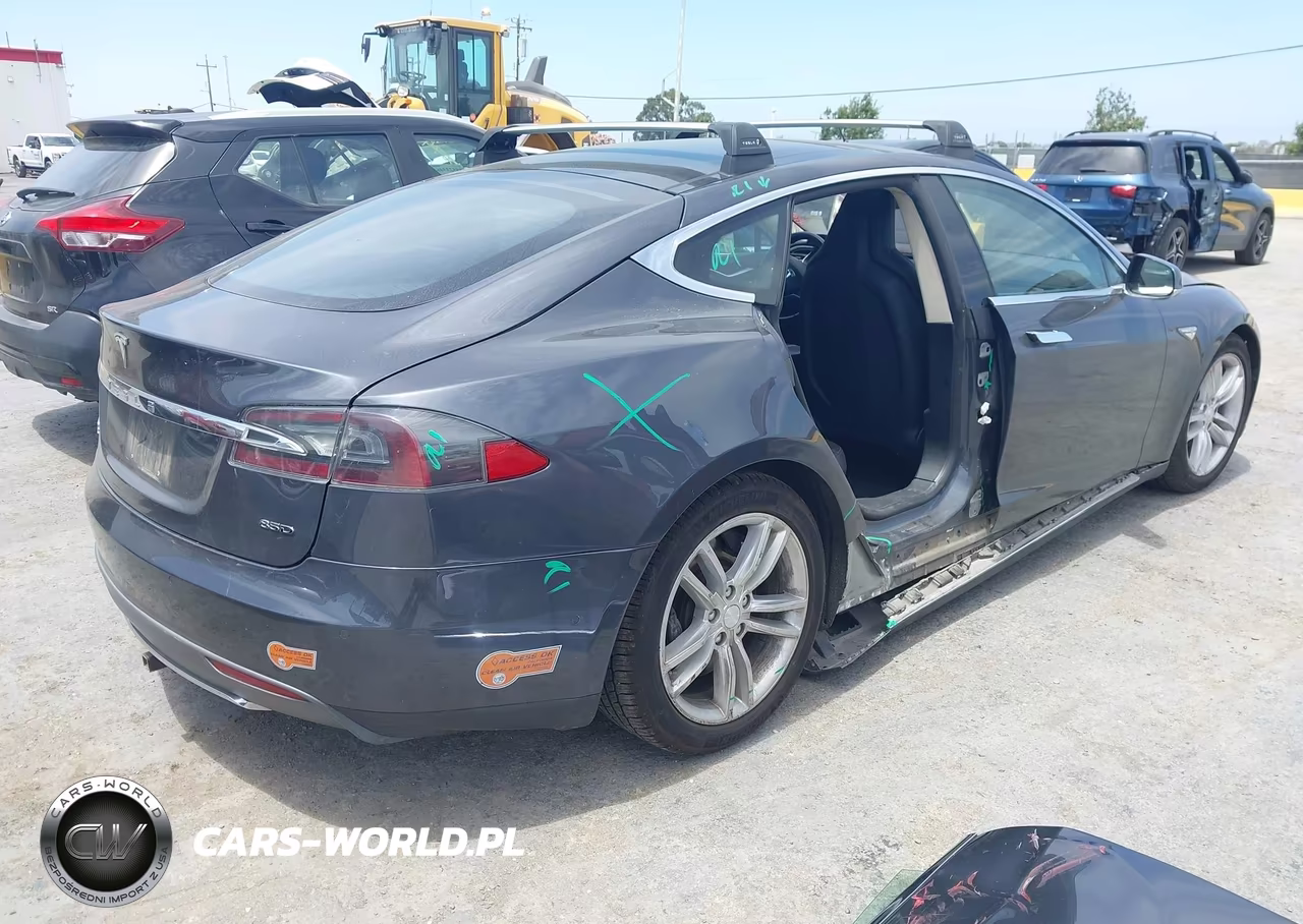 2015 Tesla Model S 70D-85D-P85D VIN:5YJSA1H20FF100272 - 4