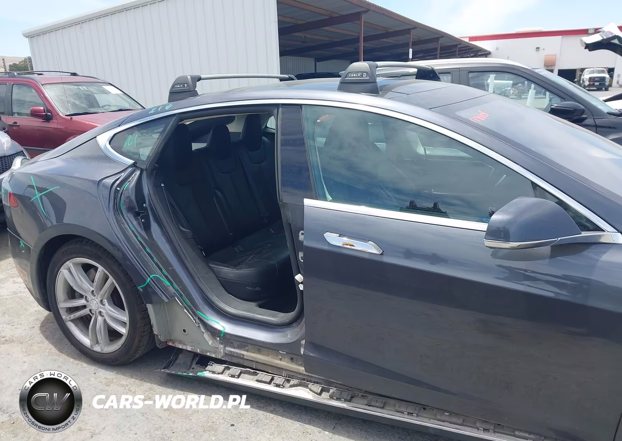 2015 Tesla Model S 70D-85D-P85D VIN:5YJSA1H20FF100272 - 6