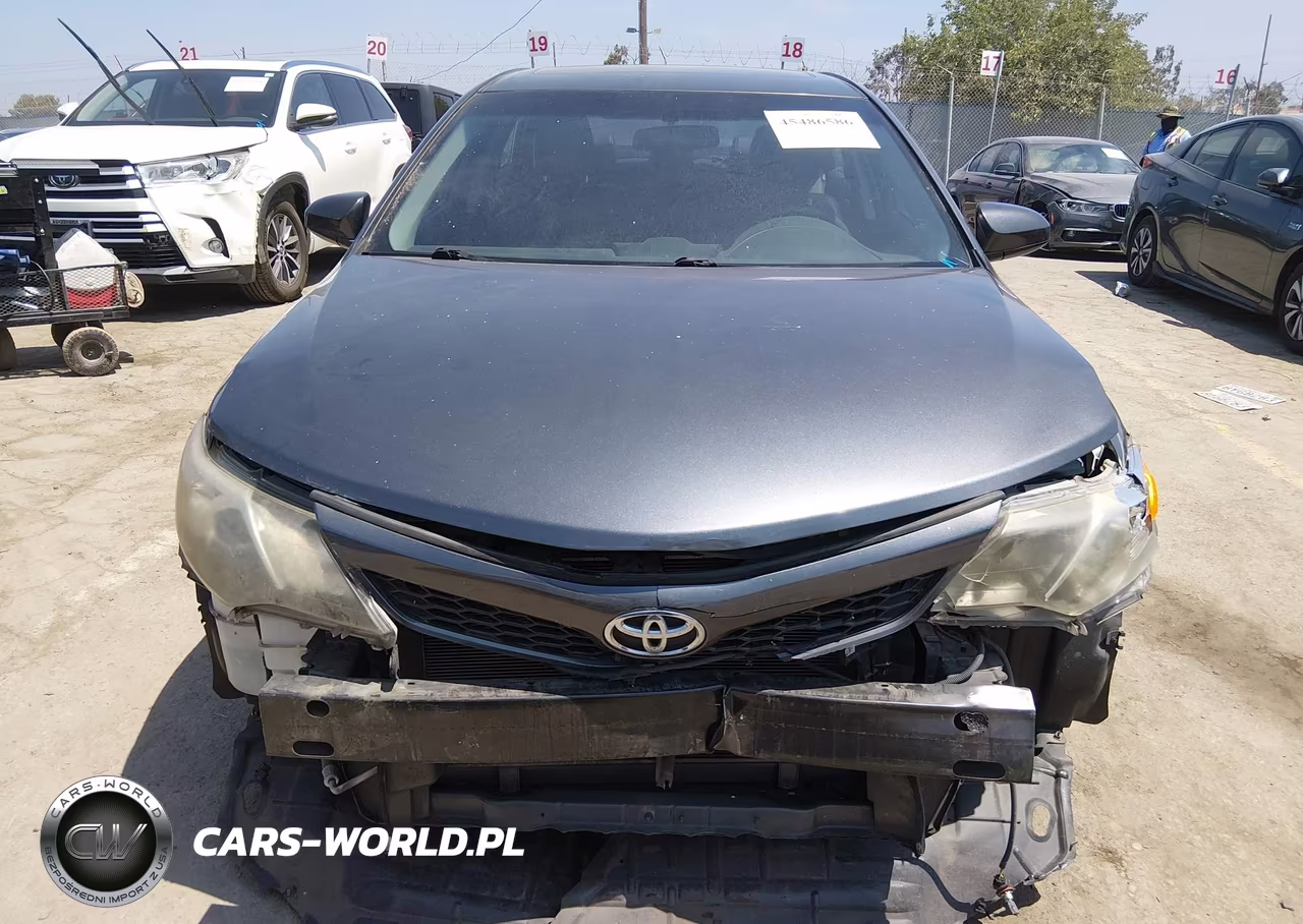 2014 Toyota Camry Se Sport VIN:4T1BF1FK5EU753086 - 13