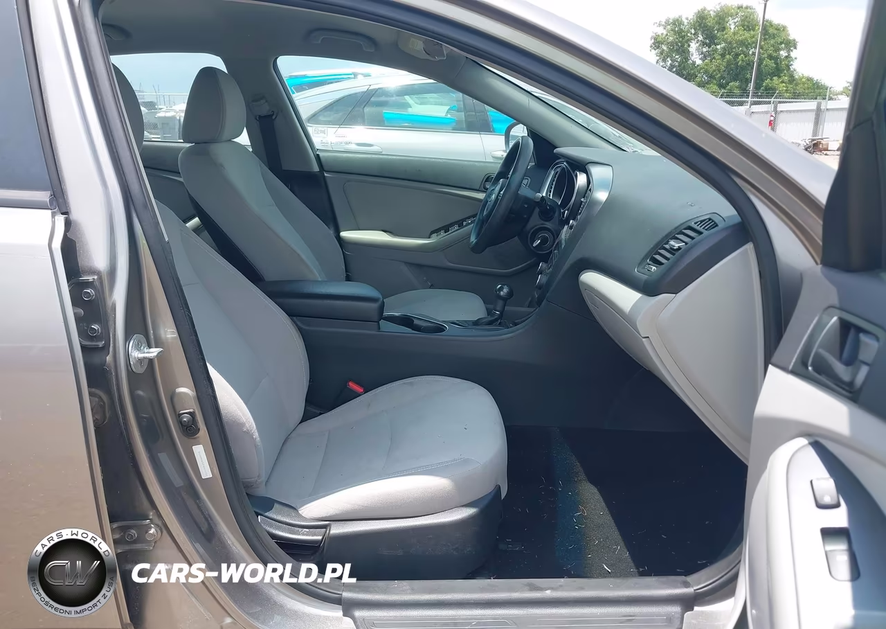 2015 Kia Optima Lx VIN:5XXGM4A72FG515109 - 5