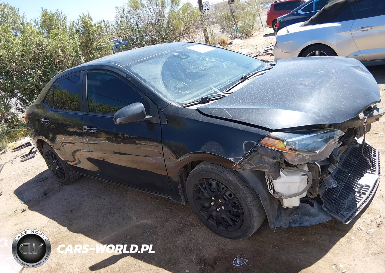 2018 Toyota Corolla Le VIN:2T1BURHE8JC123473 - 13