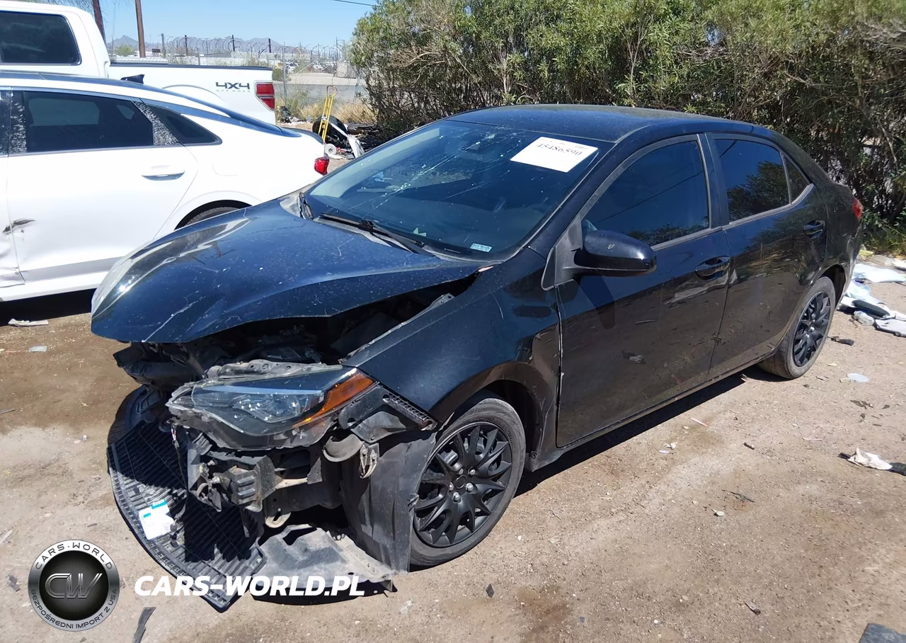 2018 Toyota Corolla Le VIN:2T1BURHE8JC123473 - 2