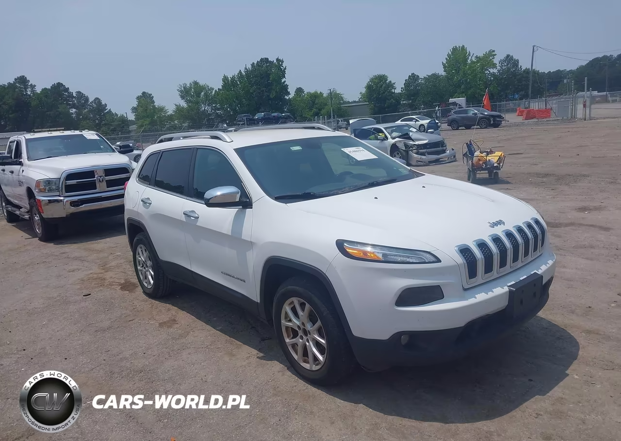 2016 Jeep Cherokee Latitude – zdjęcie 1 z 16