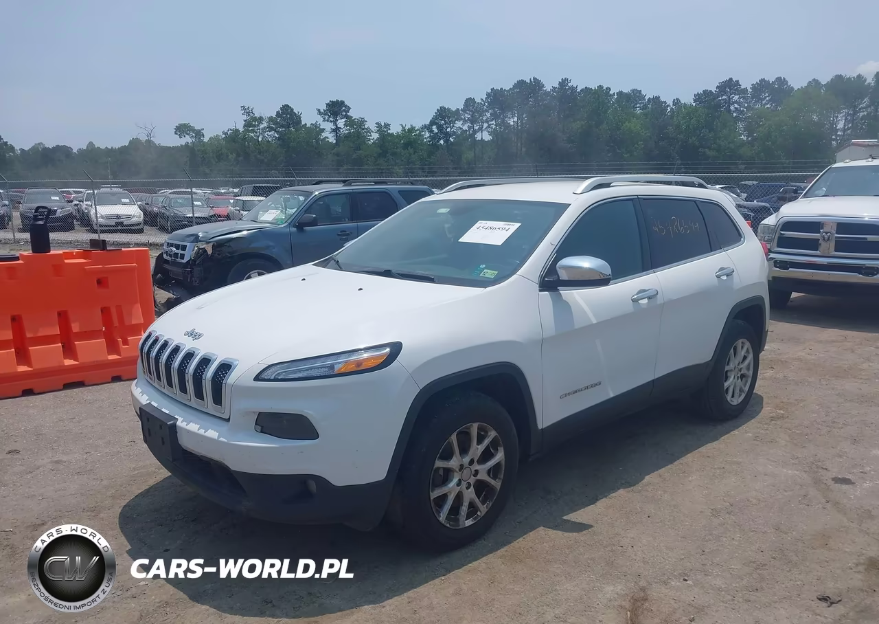 2016 Jeep Cherokee Latitude VIN:1C4PJMCB9GW130575 - 2