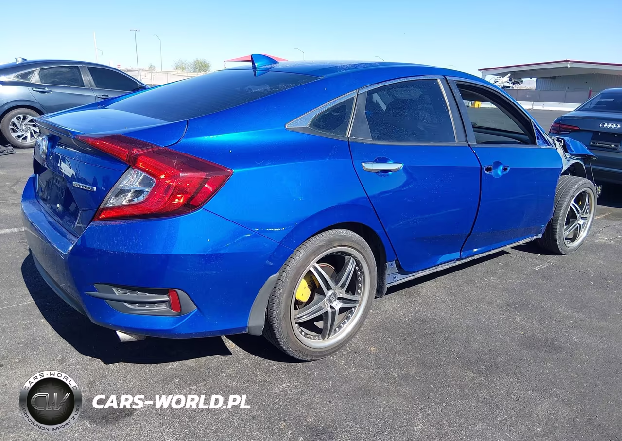 2016 Honda Civic Touring VIN:19XFC1F92GE211666 - 4