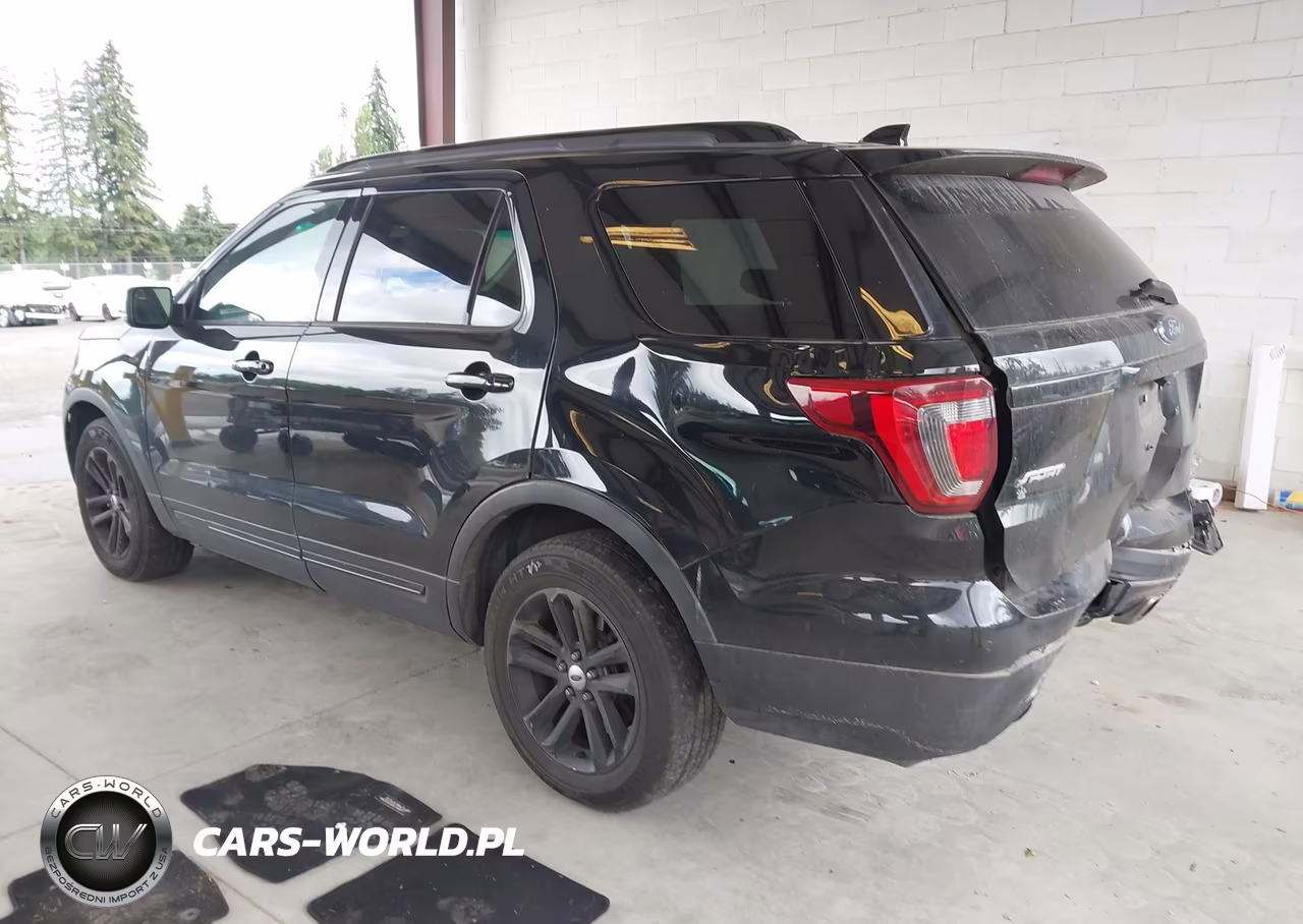 2016 Ford Explorer Sport VIN:1FM5K8GTXGGA83674 - 3