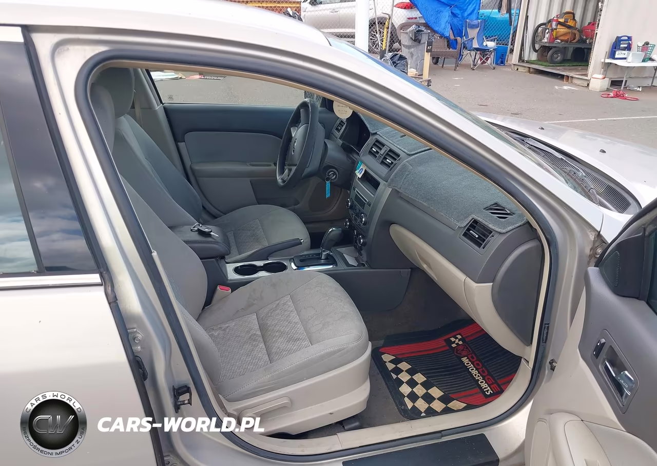 2010 Ford Fusion Se VIN:3FAHP0HA5AR310289 - 5