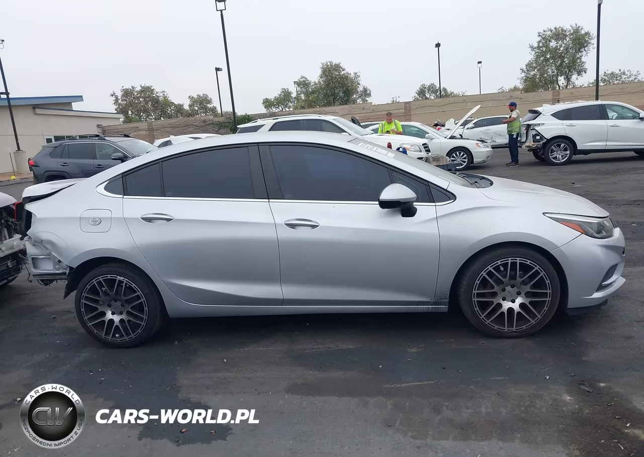 2018 Chevrolet Cruze Lt Auto VIN:1G1BE5SM4J7122871 - 14