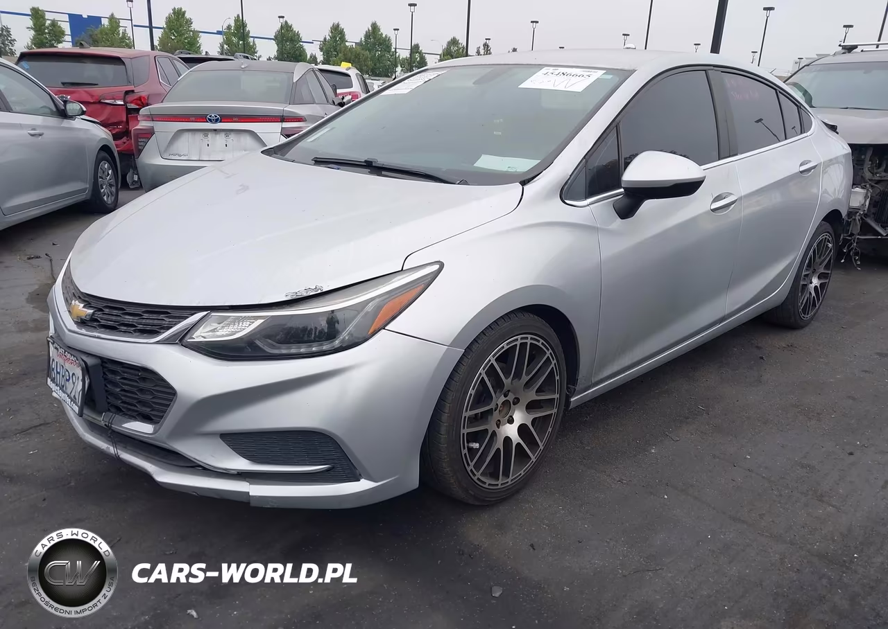 2018 Chevrolet Cruze Lt Auto VIN:1G1BE5SM4J7122871 - 2