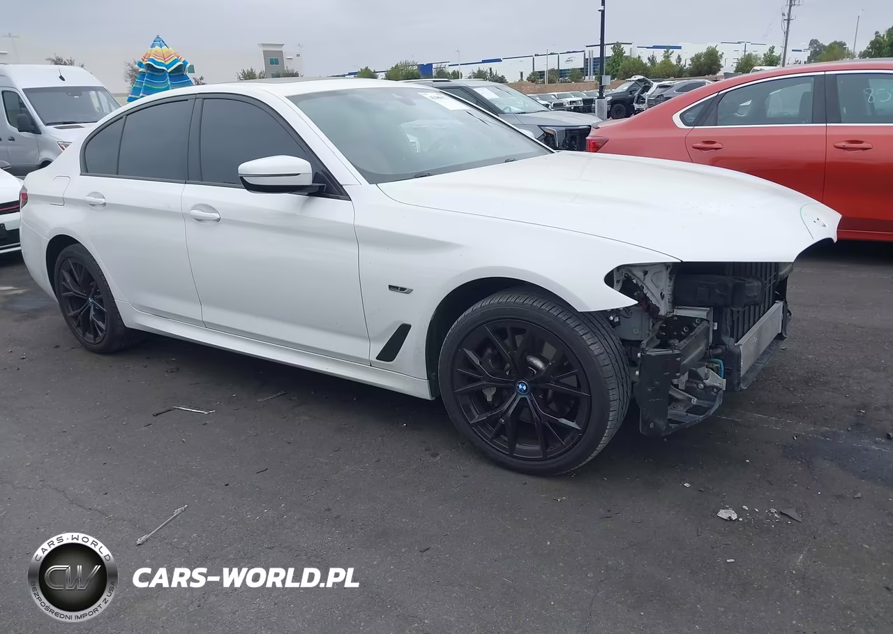 2023 BMW 530E – zdjęcie 1 z 18