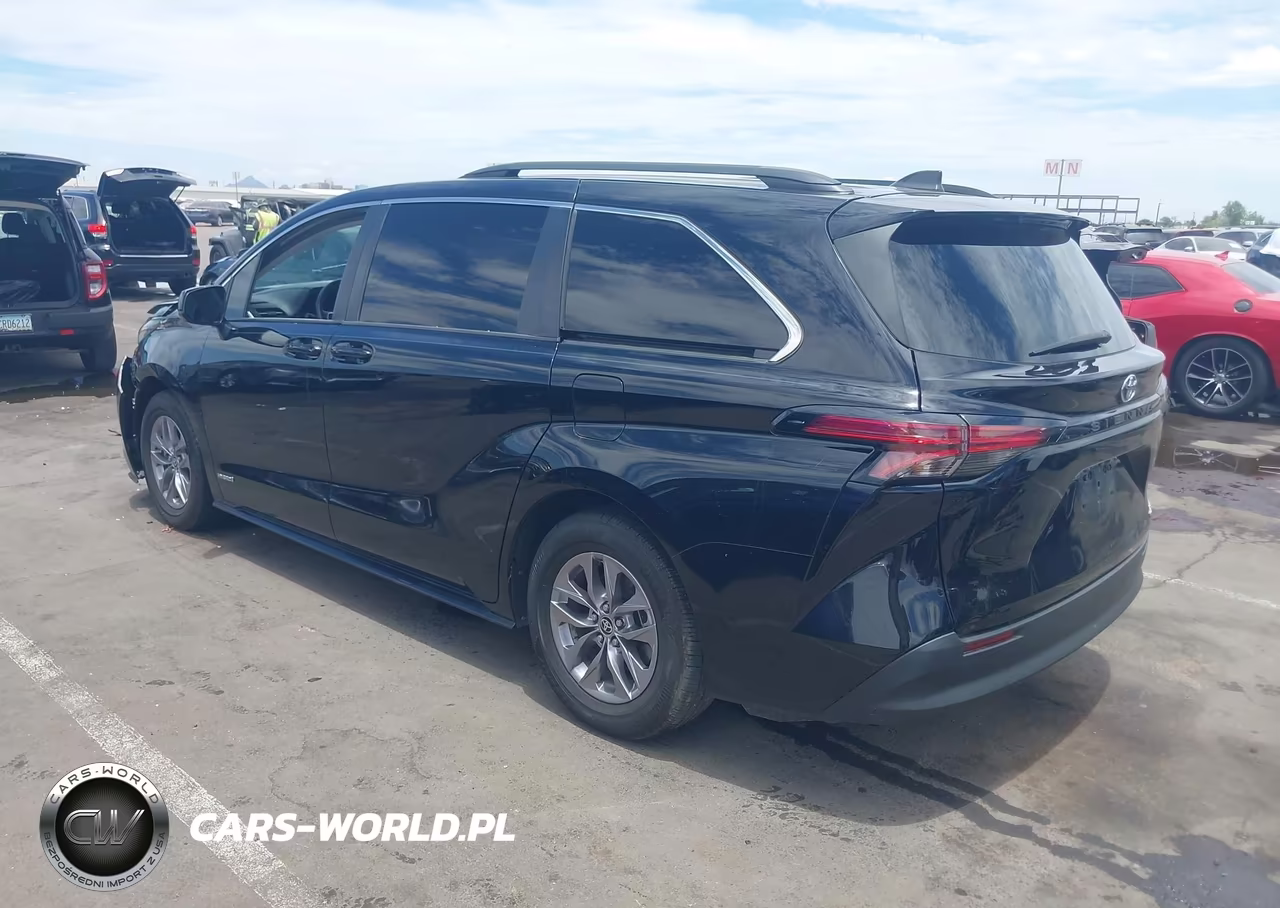 2021 Toyota Sienna Le VIN:5TDKRKEC8MS037247 - 3