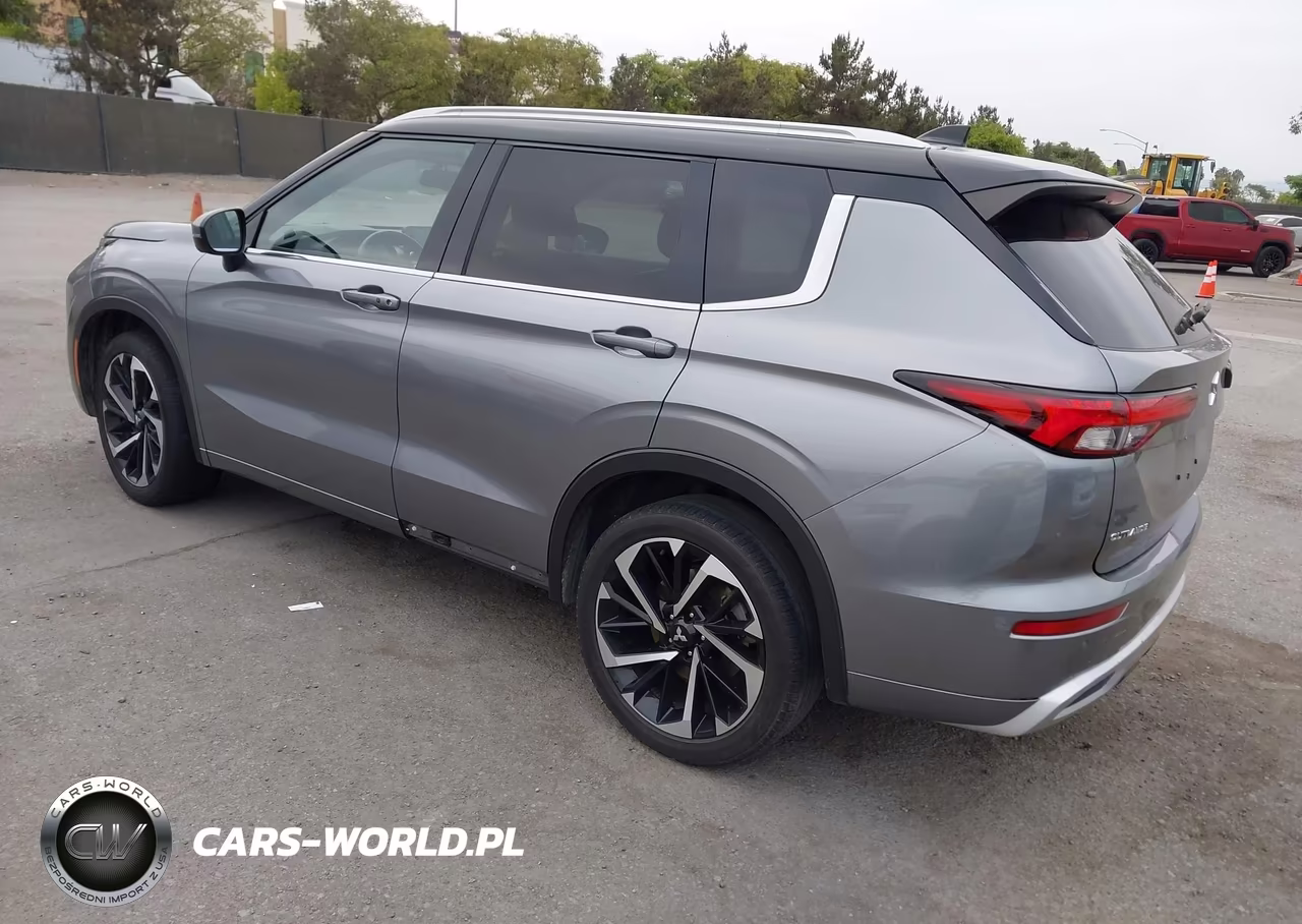 2024 Mitsubishi Outlander VIN:JA4J4WA8XRZ004365 - 3