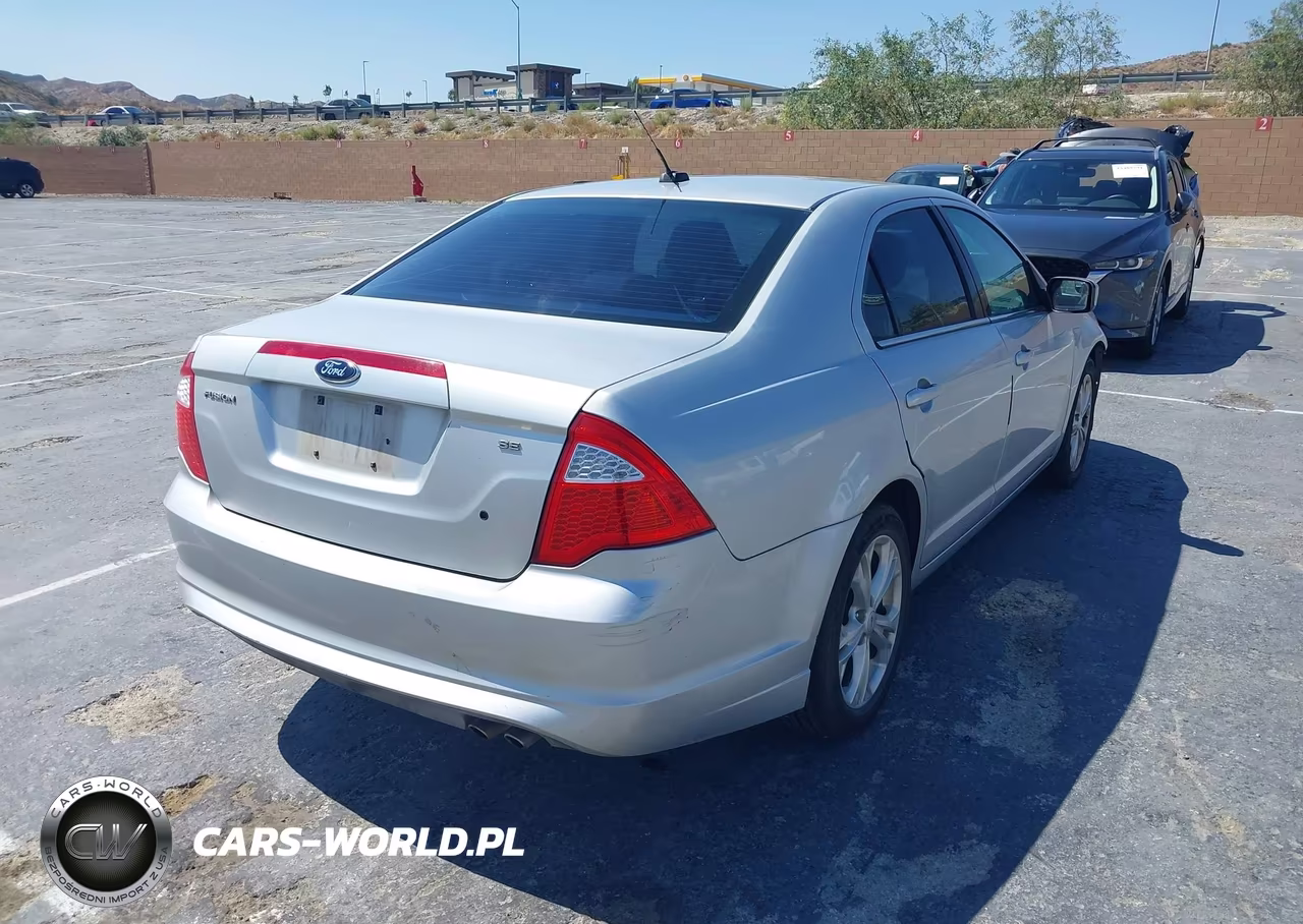 2012 Ford Fusion Se VIN:3FAHP0HA5CR401839 - 4