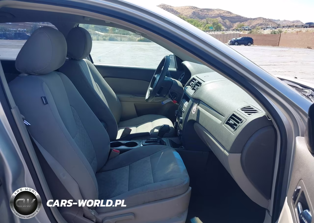 2012 Ford Fusion Se VIN:3FAHP0HA5CR401839 - 5