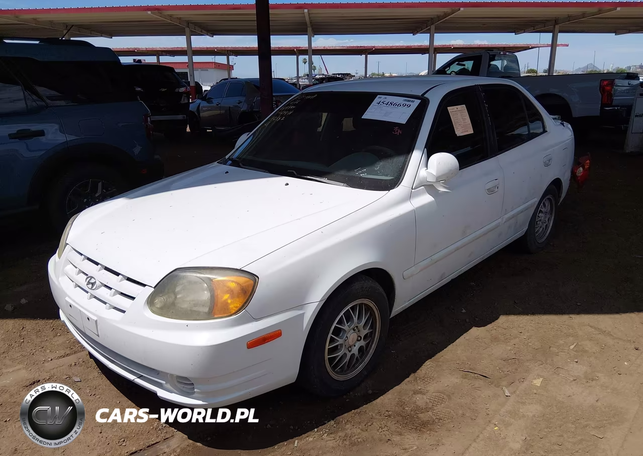 2005 Hyundai Accent Gls VIN:KMHCG45C35U585347 - 2
