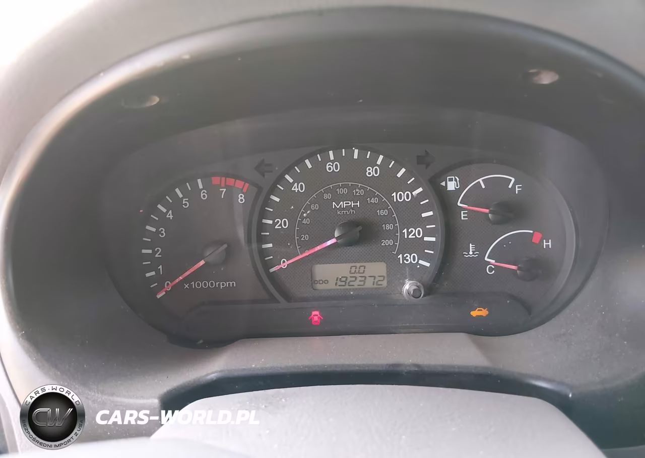 2005 Hyundai Accent Gls VIN:KMHCG45C35U585347 - 7