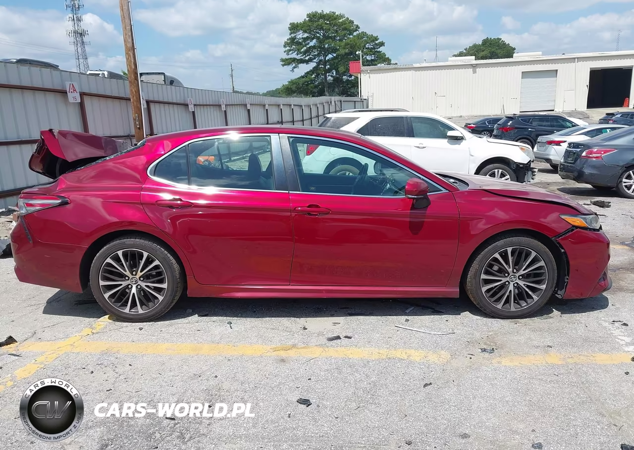 2018 Toyota Camry Se VIN:4T1B11HKXJU585466 - 14