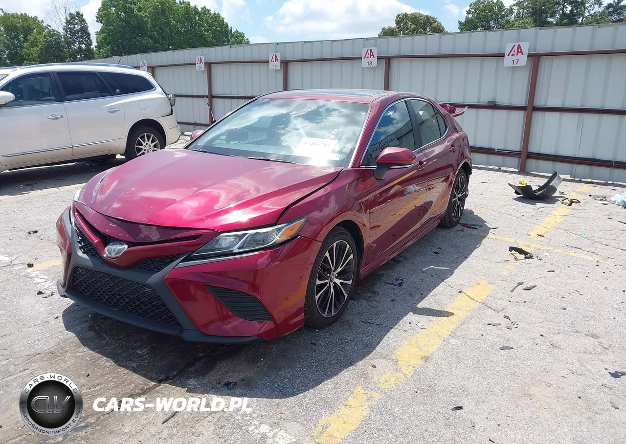 2018 Toyota Camry Se VIN:4T1B11HKXJU585466 - 2