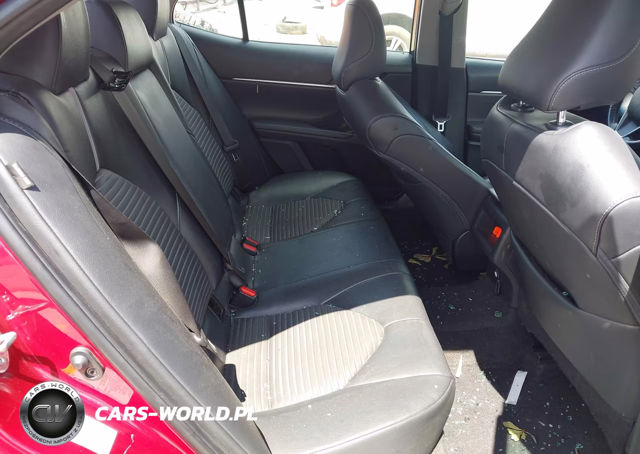 2018 Toyota Camry Se VIN:4T1B11HKXJU585466 - 8