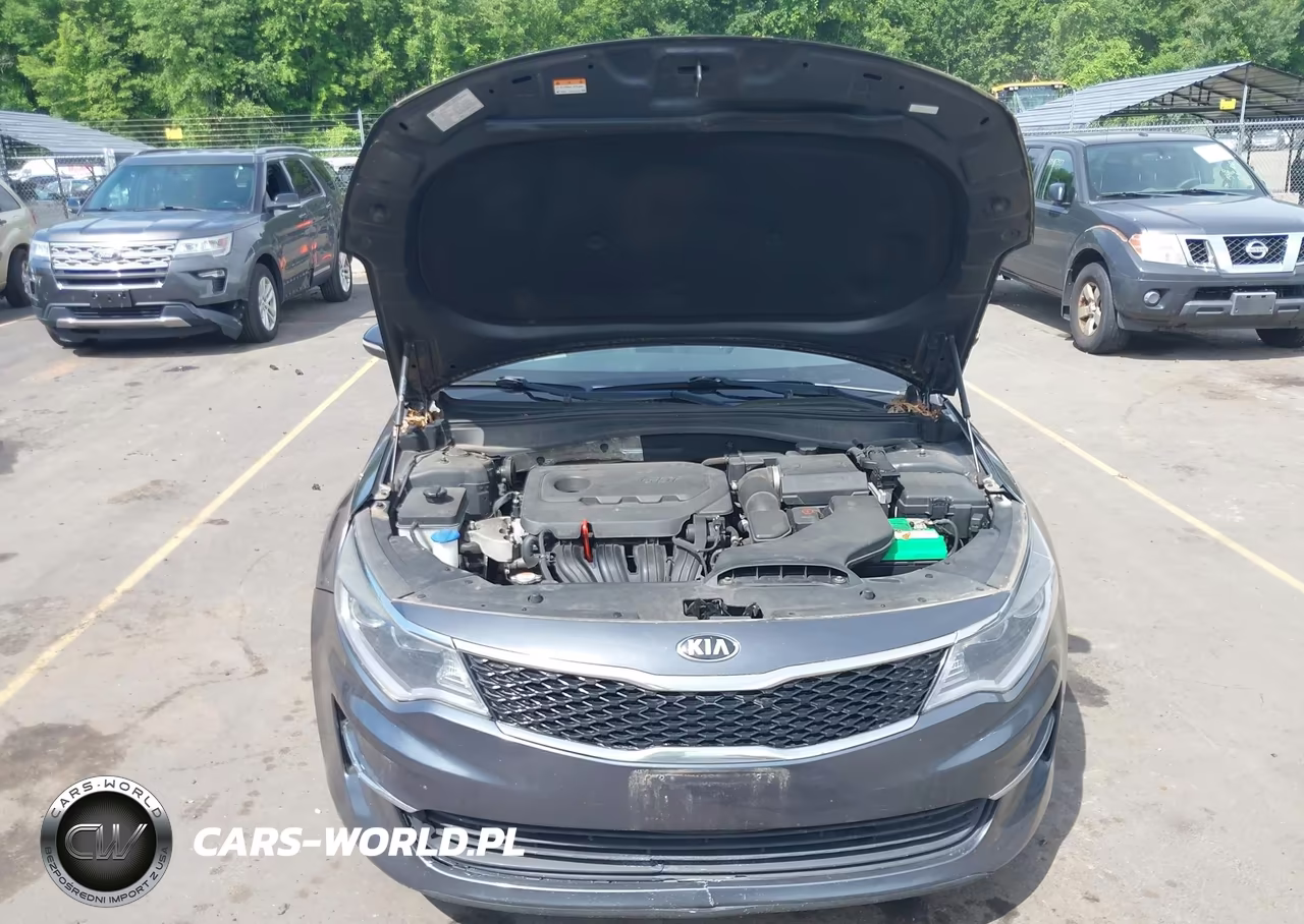 2017 Kia Optima Lx VIN:5XXGT4L32HG167828 - 10