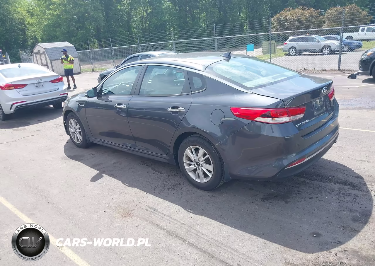 2017 Kia Optima Lx VIN:5XXGT4L32HG167828 - 3