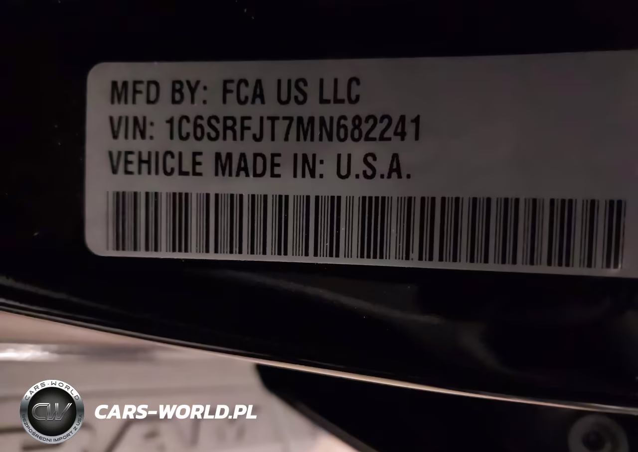 2021 Ram 1500 Laramie 4X4 5'7 Box VIN:1C6SRFJT7MN682241 - 9