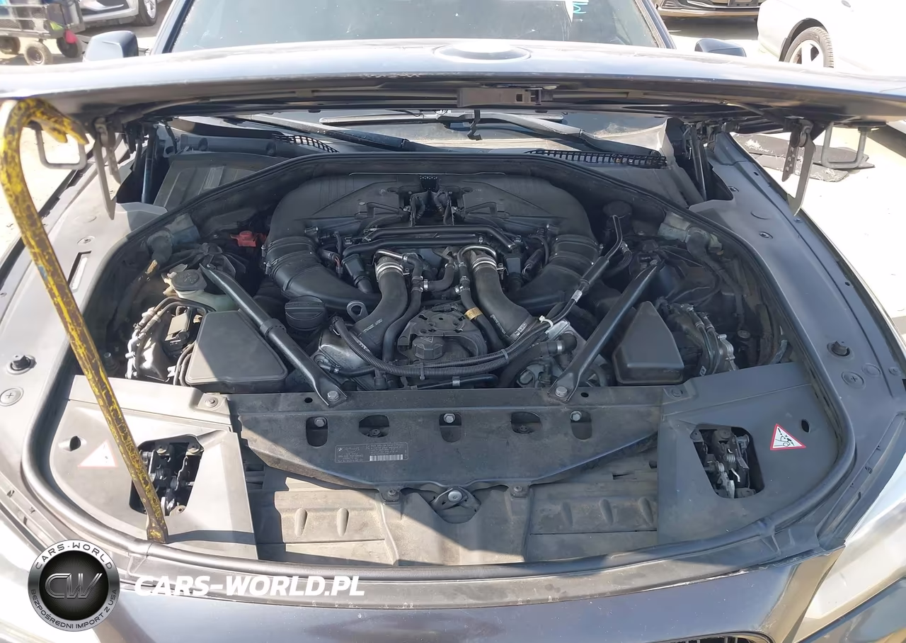 2013 BMW 750Li VIN:WBAYE8C5XDD133127 - 10