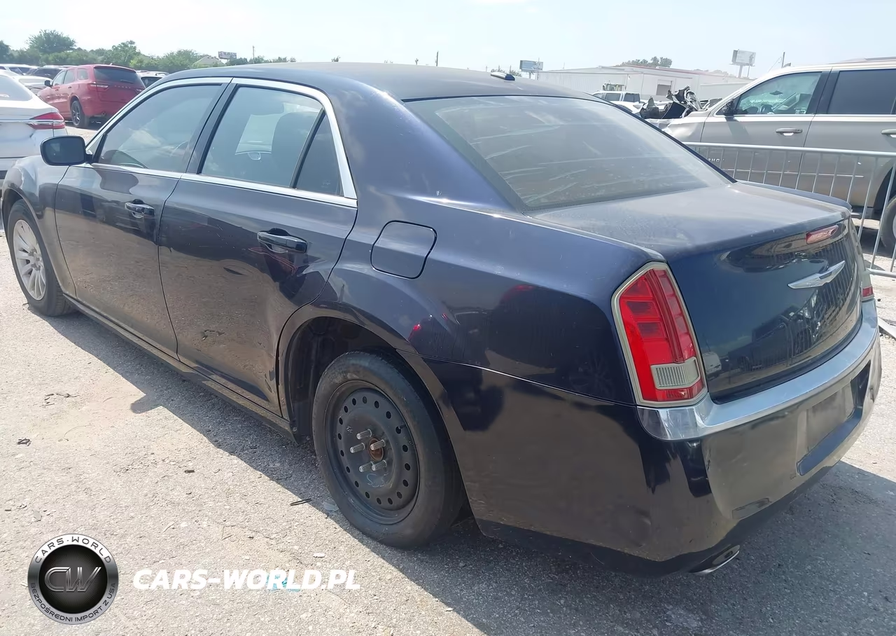 2012 Chrysler 300 VIN:2C3CCAAG3CH193223 - 3