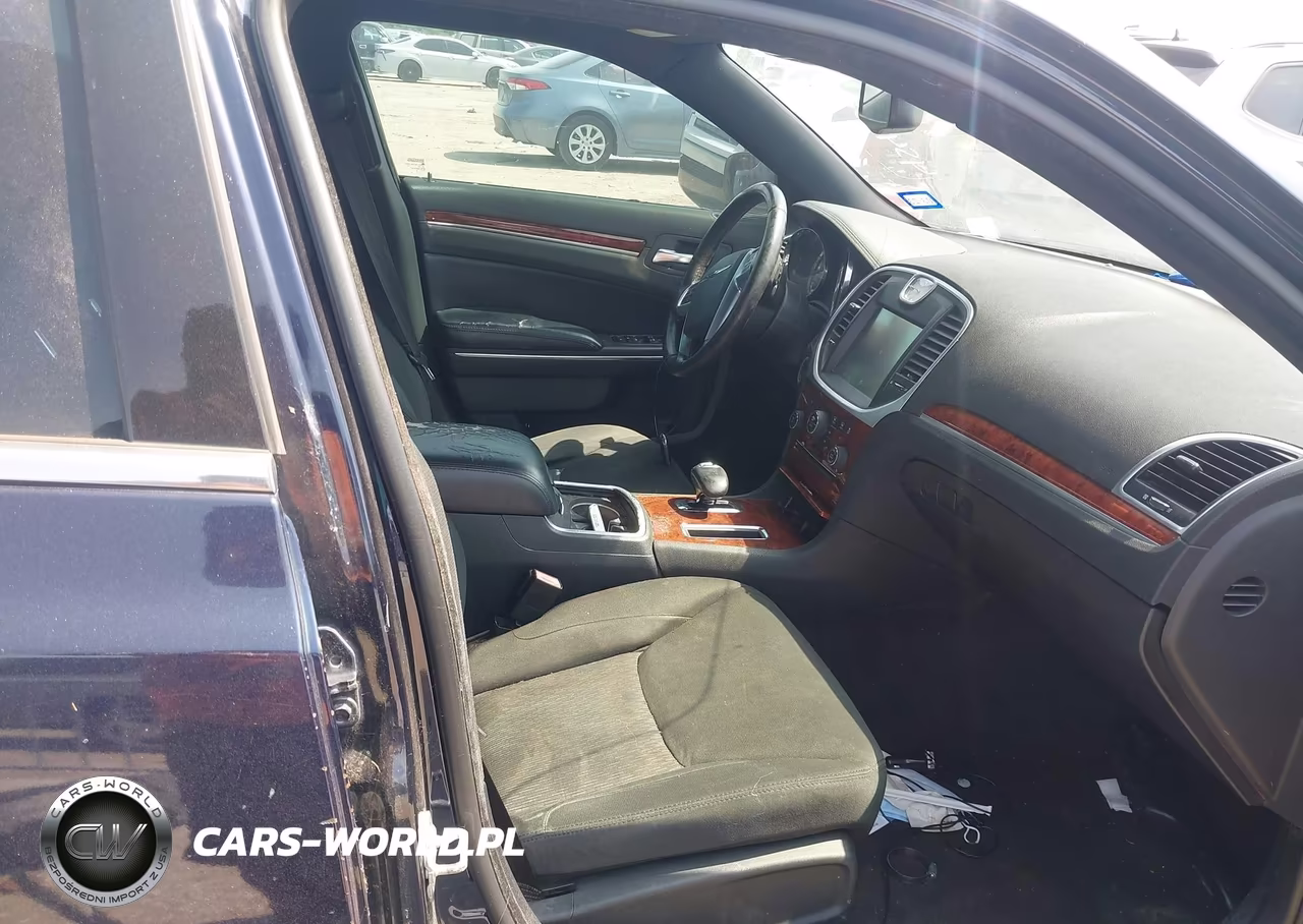 2012 Chrysler 300 VIN:2C3CCAAG3CH193223 - 5