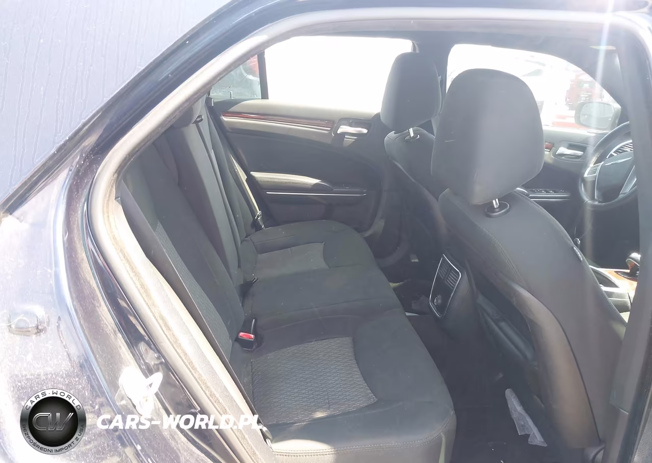 2012 Chrysler 300 VIN:2C3CCAAG3CH193223 - 8