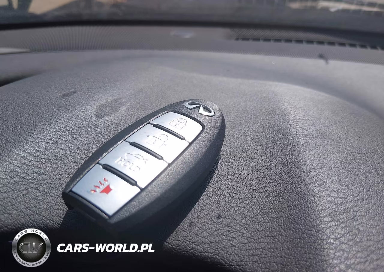 2015 Infiniti Q50 Sport VIN:JN1BV7AR4FM393439 - 11