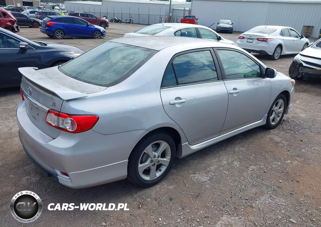 2011 Toyota Corolla S VIN:2T1BU4EE4BC743472 - 4