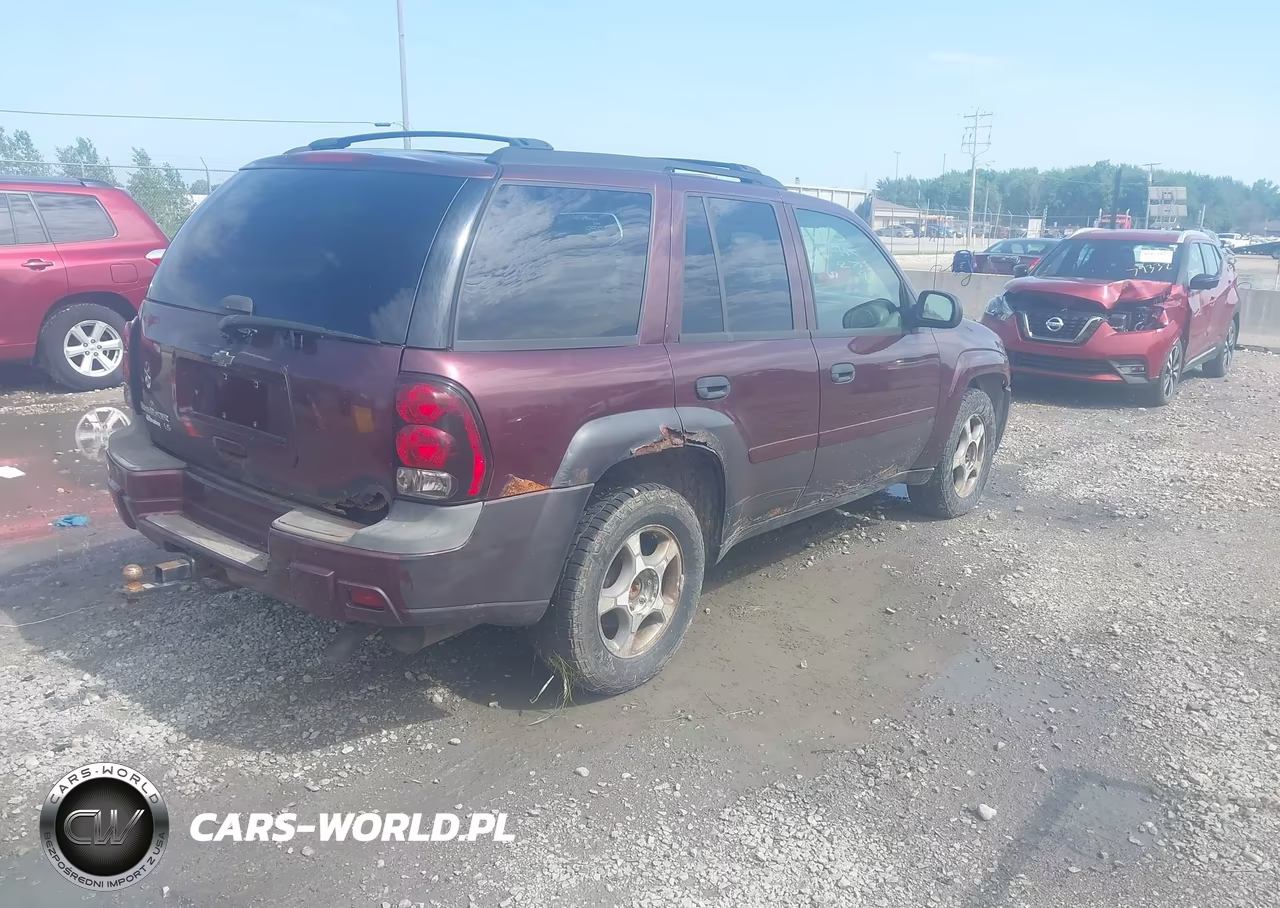 2007 Chevrolet Trailblazer Ls VIN:1GNDT13S272116916 - 4