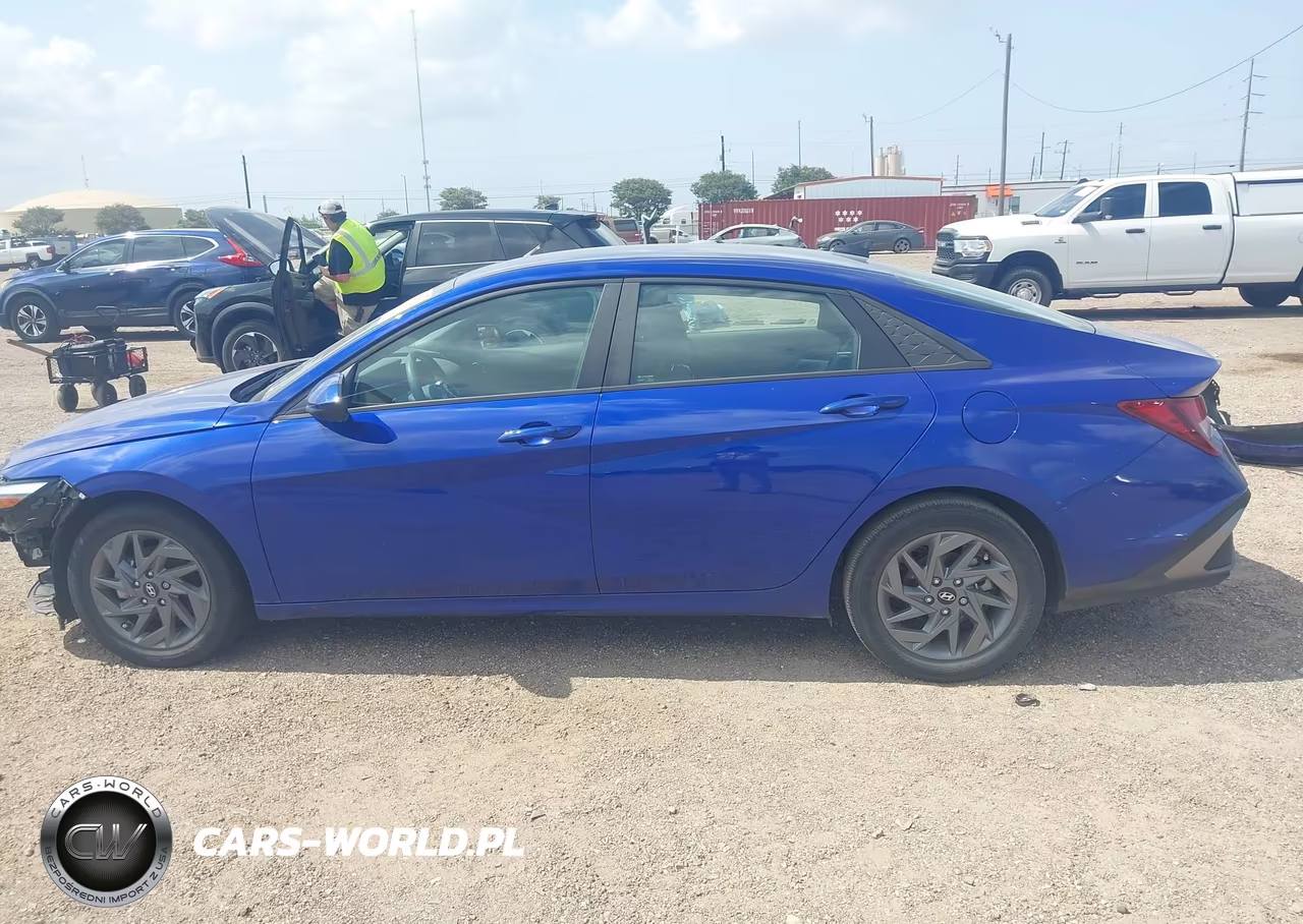 2024 Hyundai Elantra Sel VIN:KMHLM4DG9RU738400 - 15