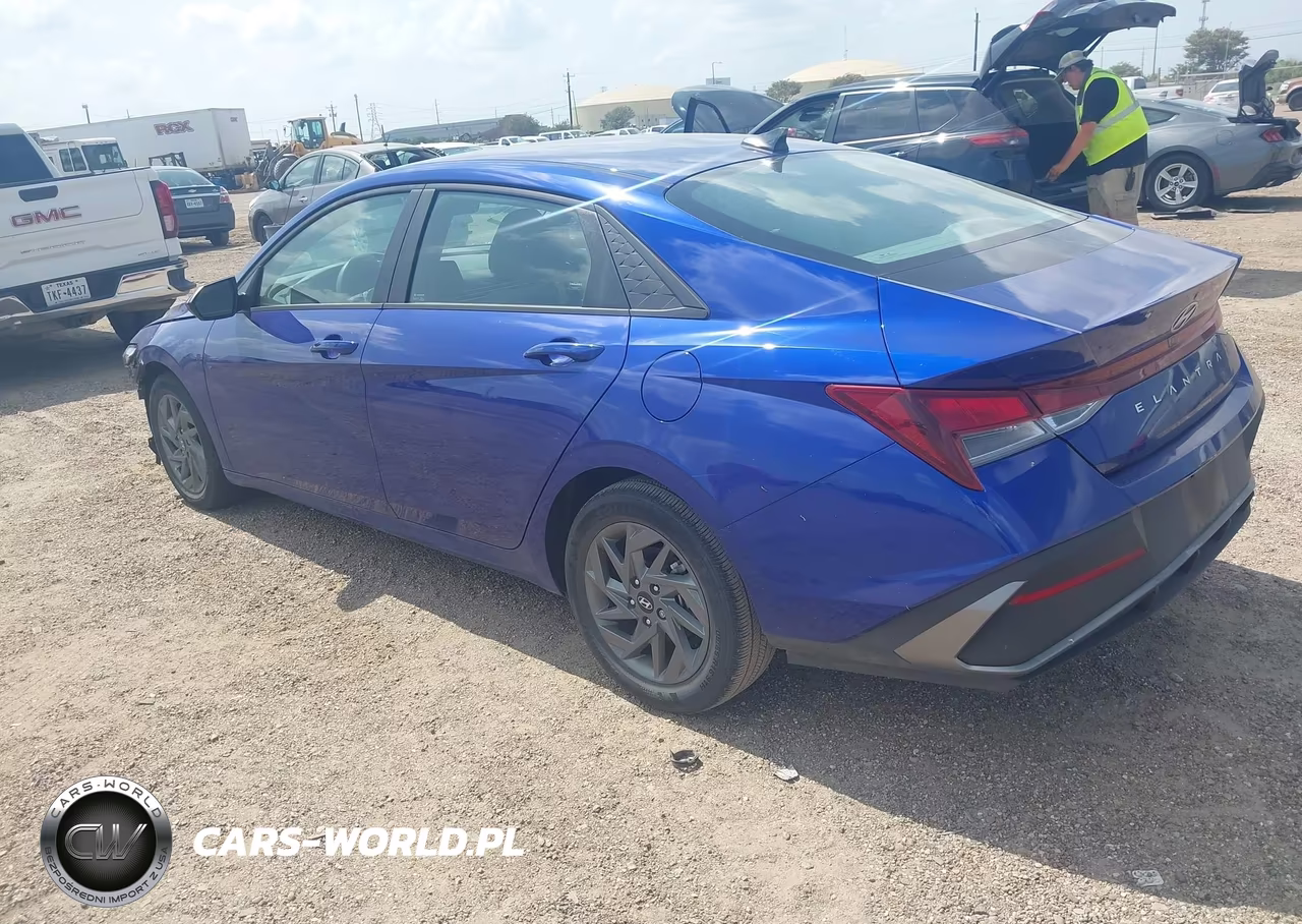 2024 Hyundai Elantra Sel VIN:KMHLM4DG9RU738400 - 3