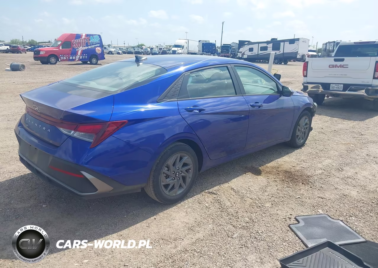 2024 Hyundai Elantra Sel VIN:KMHLM4DG9RU738400 - 4