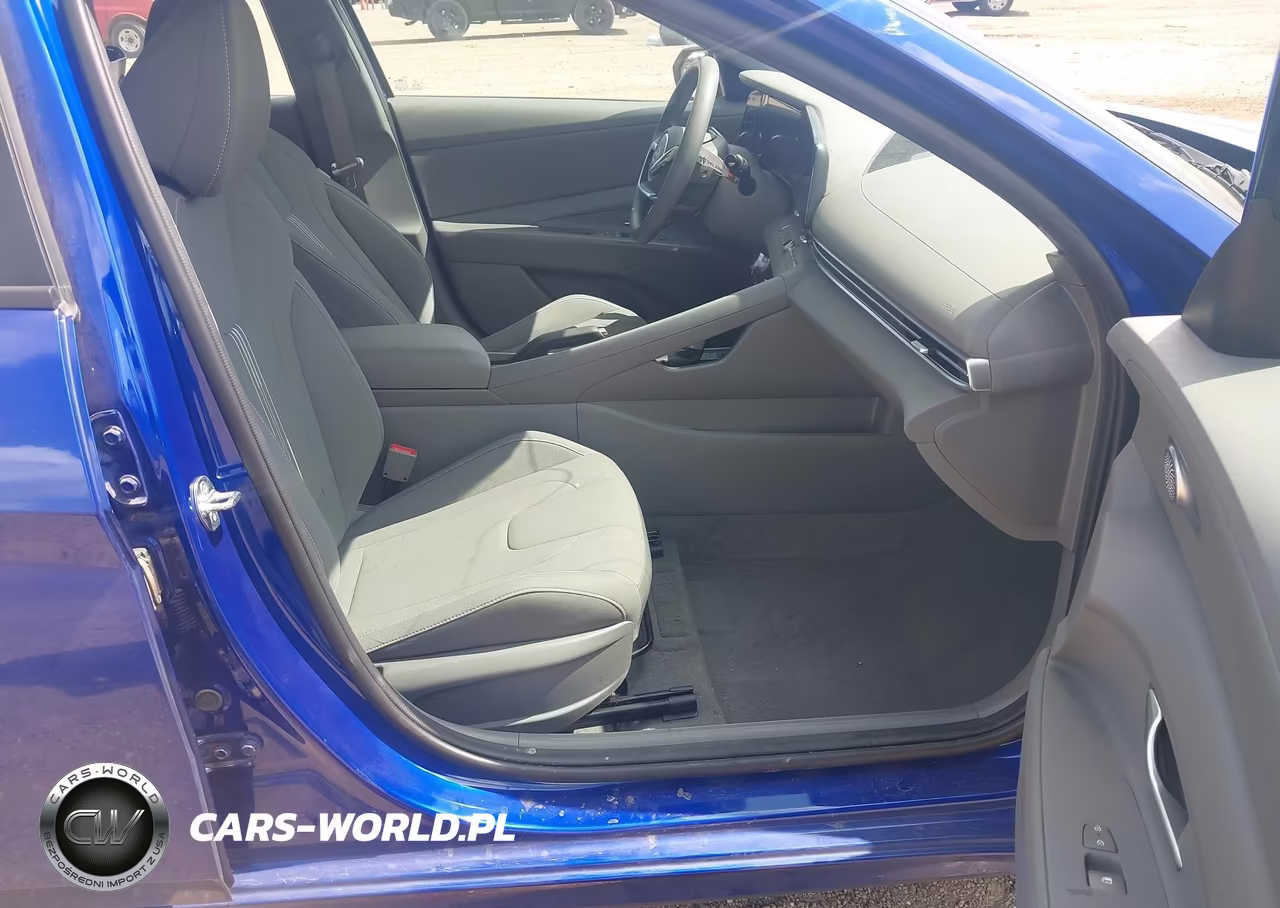 2024 Hyundai Elantra Sel VIN:KMHLM4DG9RU738400 - 5
