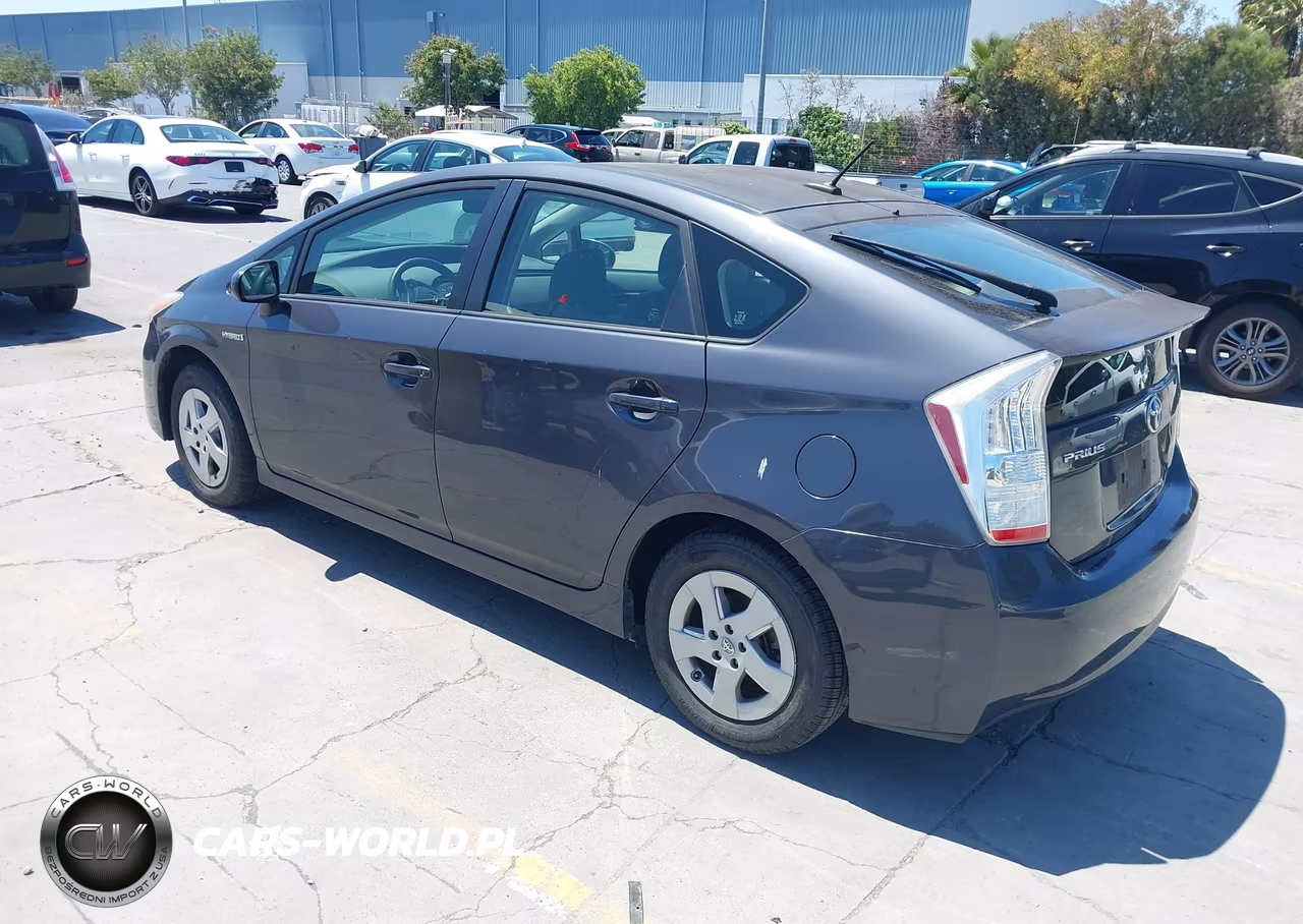 2011 Toyota Prius Two VIN:JTDKN3DU9B1409765 - 3