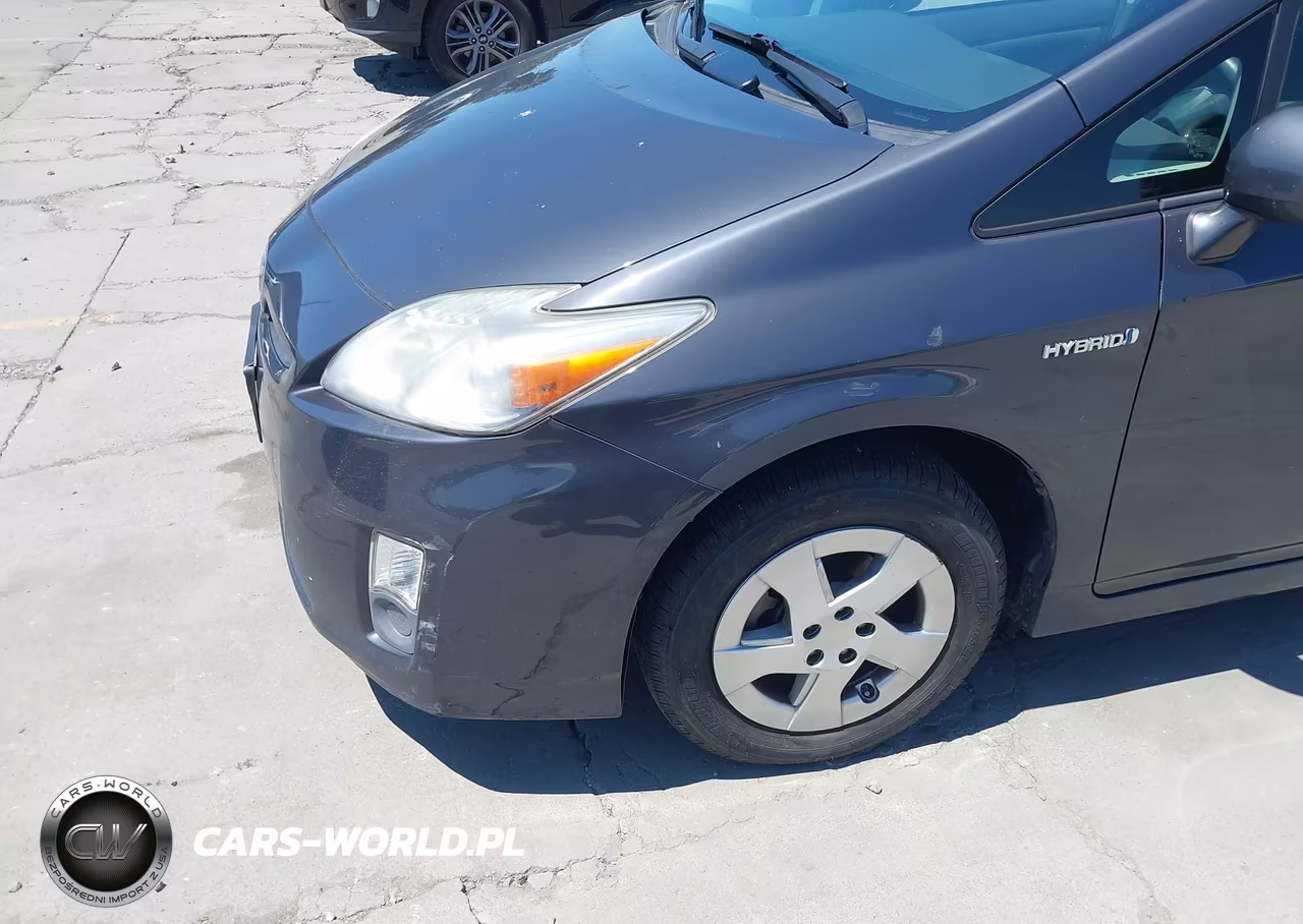 2011 Toyota Prius Two VIN:JTDKN3DU9B1409765 - 6