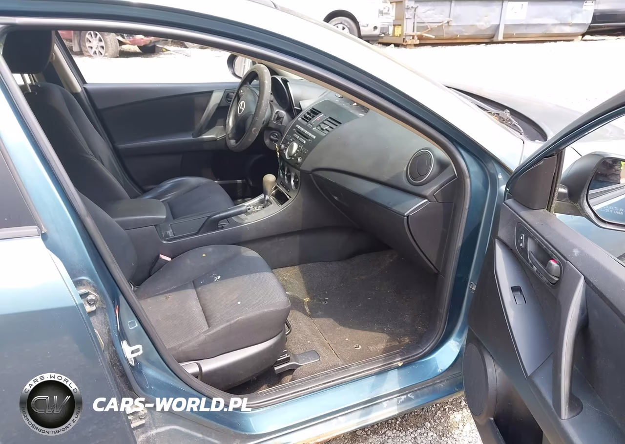 2011 Mazda Mazda3 I Sport VIN:JM1BL1UG2B1382008 - 5