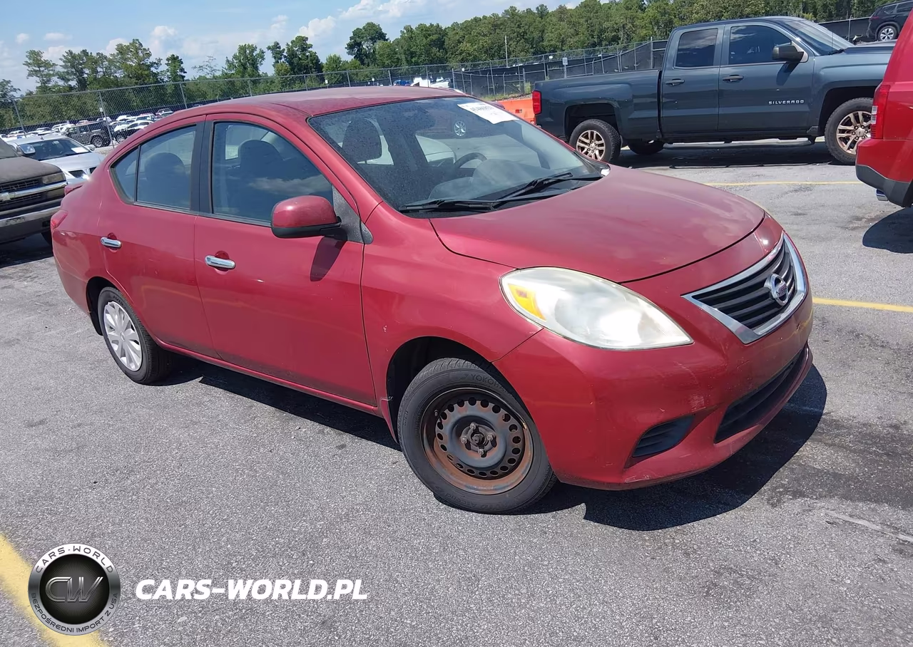 2013 Nissan Versa 1.6 Sv
