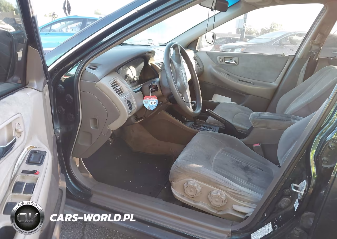 1999 Honda Accord Lx VIN:JHMCG6658XC010216 - 5