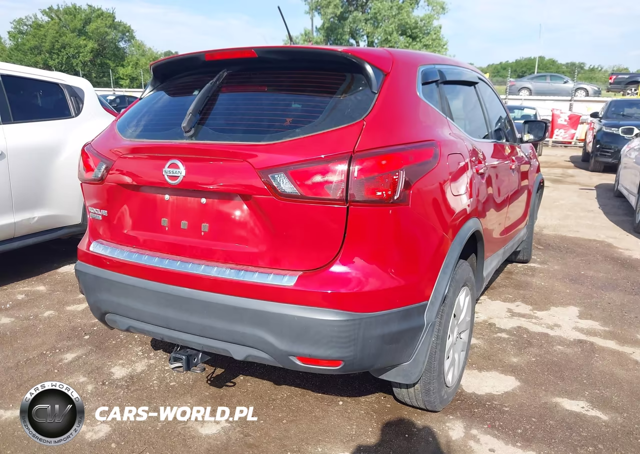 2018 Nissan Rogue Sport S VIN:JN1BJ1CP2JW109856 - 4