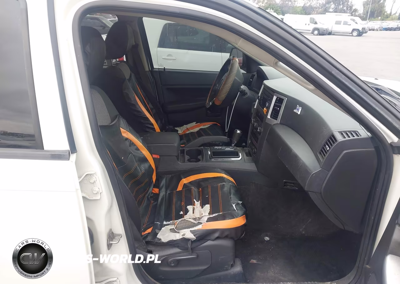 2008 Jeep Grand Cherokee Laredo VIN:1J8GS48K58C216774 - 5
