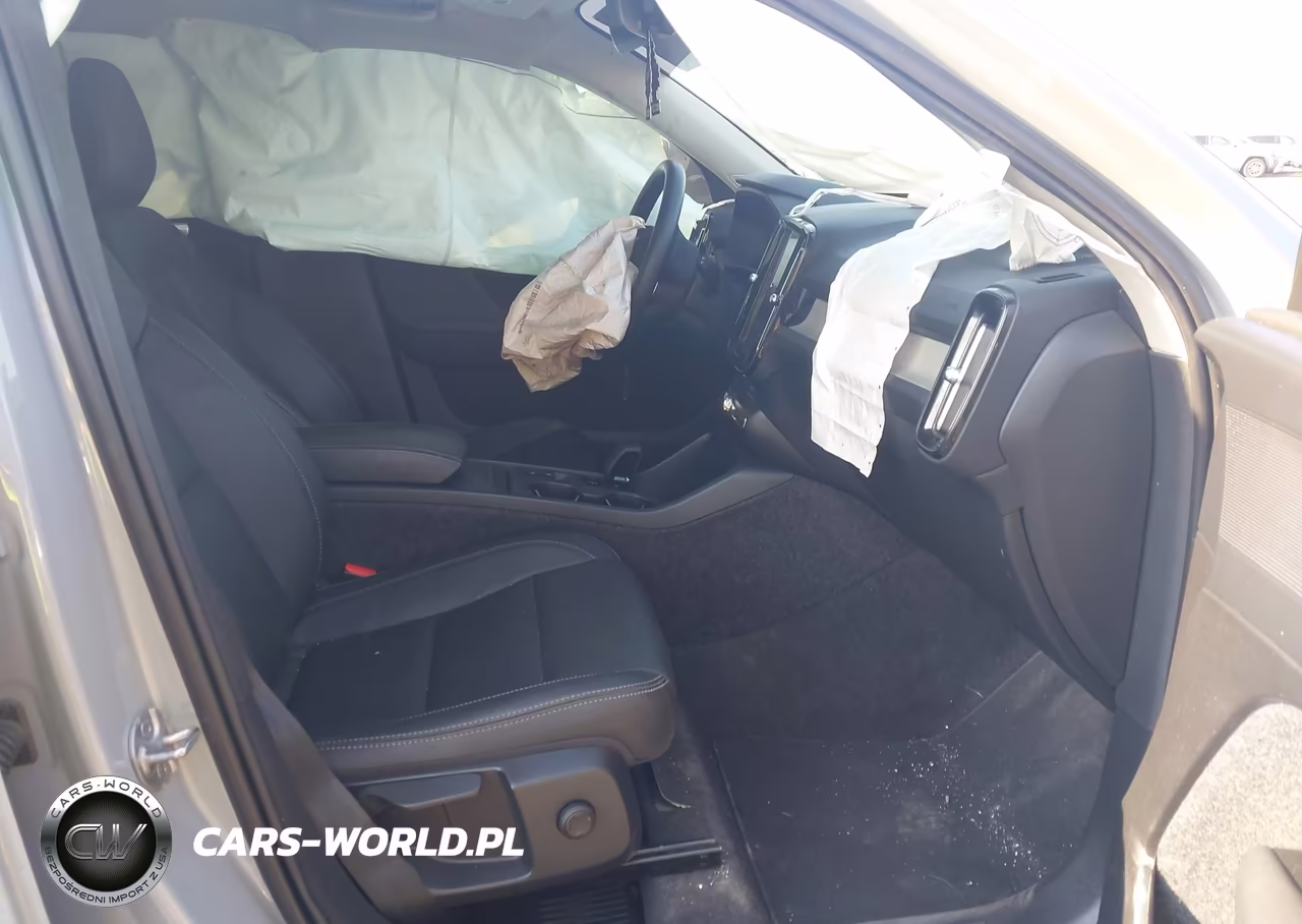 2025 Volvo Xc40 B5 Core Bright Theme VIN:YV4L12UJXS2559374 - 5