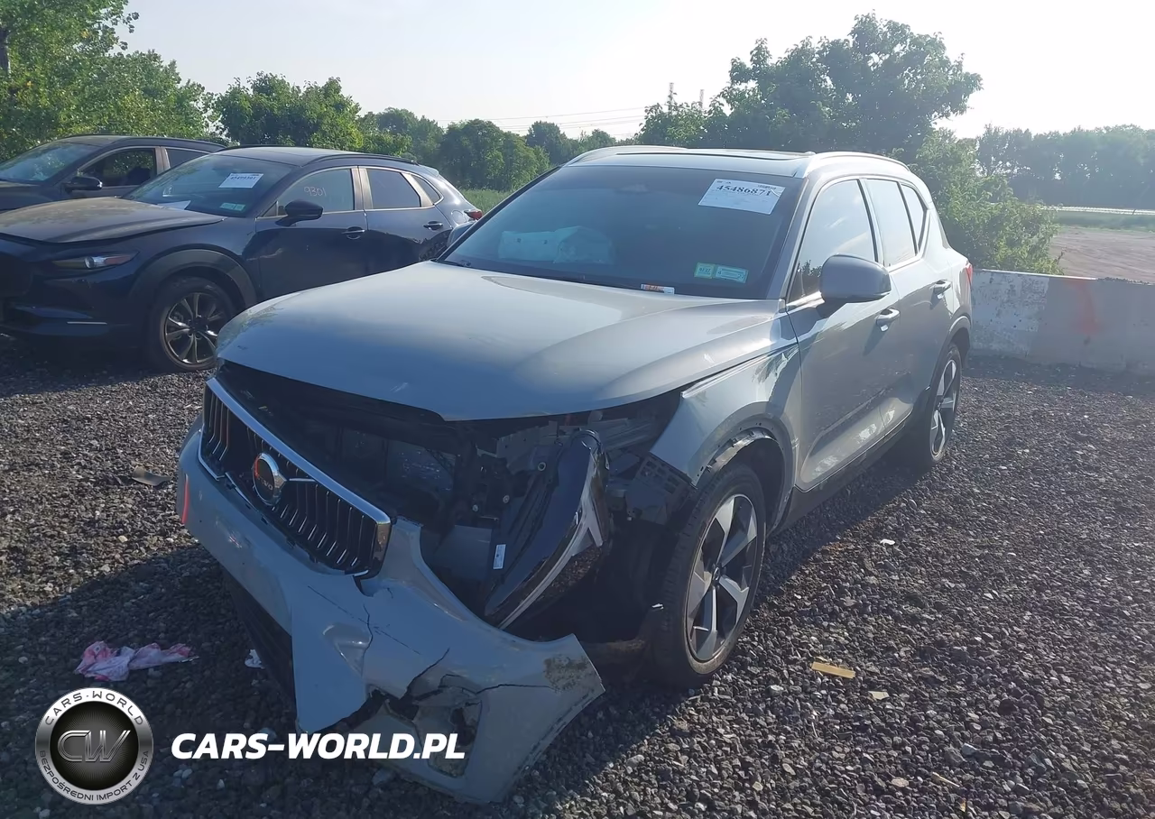 2025 Volvo Xc40 B5 Core Bright Theme VIN:YV4L12UJXS2559374 - 6