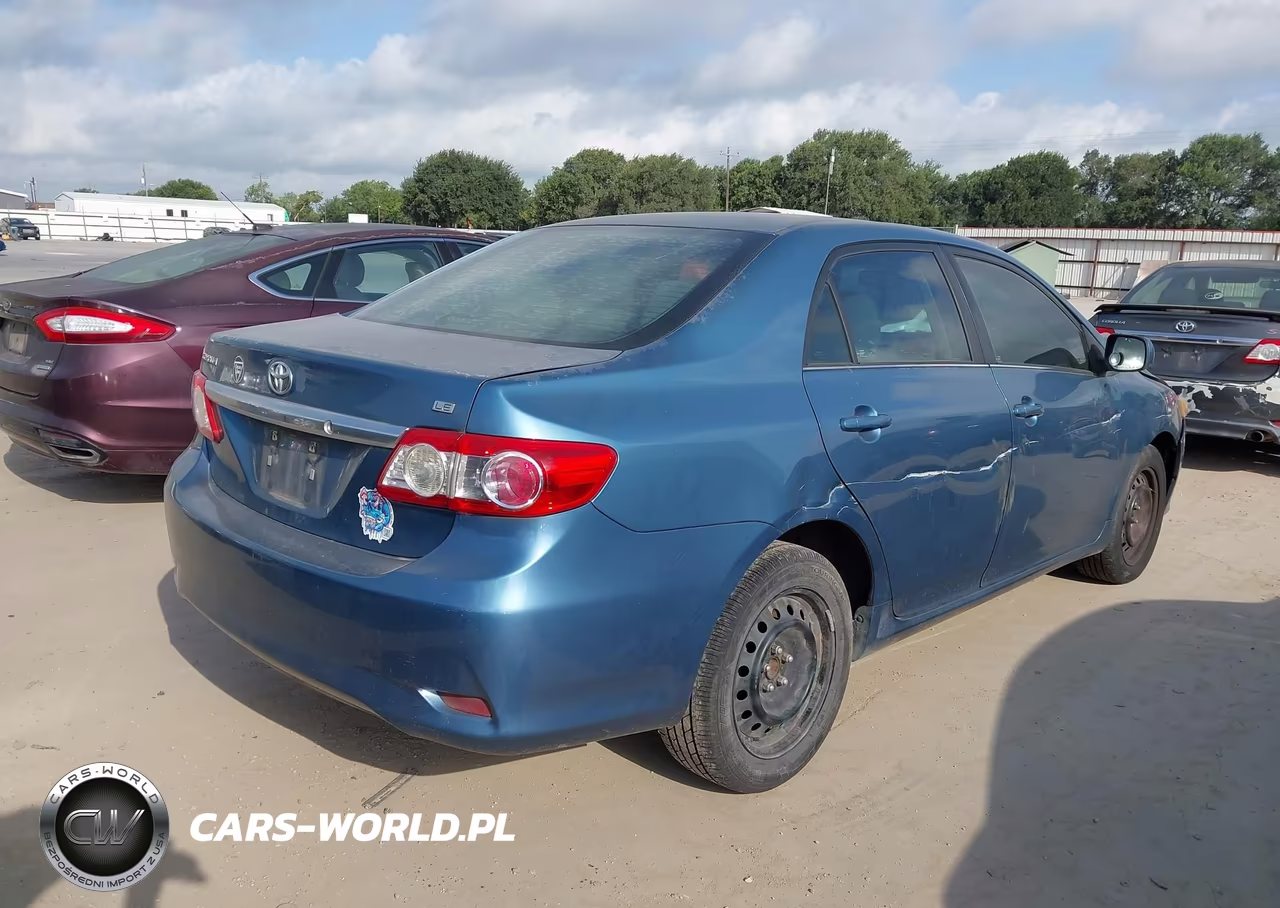2013 Toyota Corolla Le VIN:5YFBU4EE1DP210918 - 4